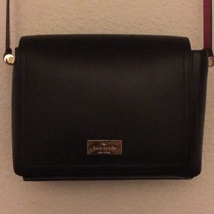 Crossbody genuine Kate Spade Purse (gently used)